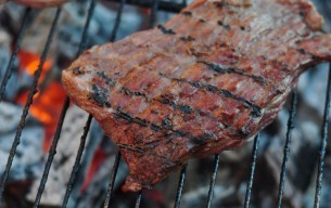 كيف تتبلين اللحم للشوي على الفحم | ekayfكيف تتبلين اللحم للشوي على الفحم